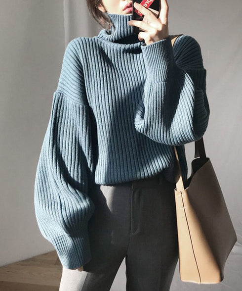 ボリューム袖タートルネックフォルムニット